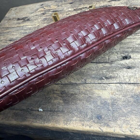 Burgundy Woven Leather Clutch Purse By Etienne Aigner - Picture 4 of 9